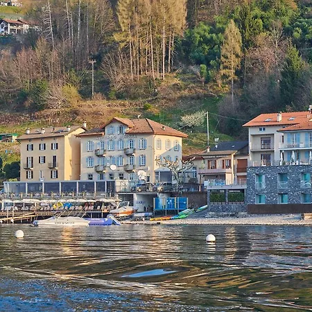 Aurora Hotell 3*