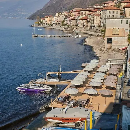 Aurora Hotell 3*