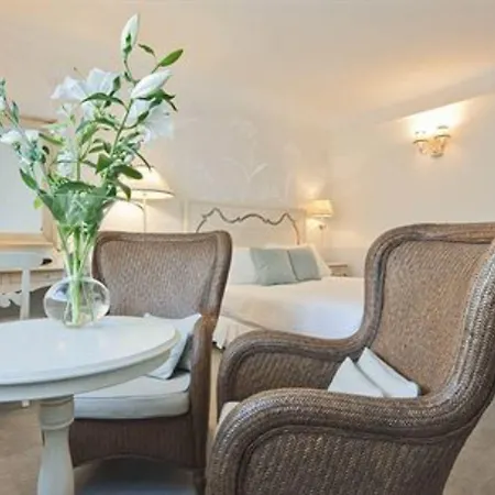 オーロラ 3* レッツェノ