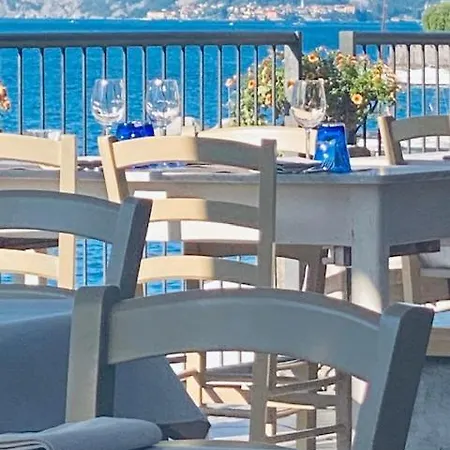 Aurora Hotel 3*